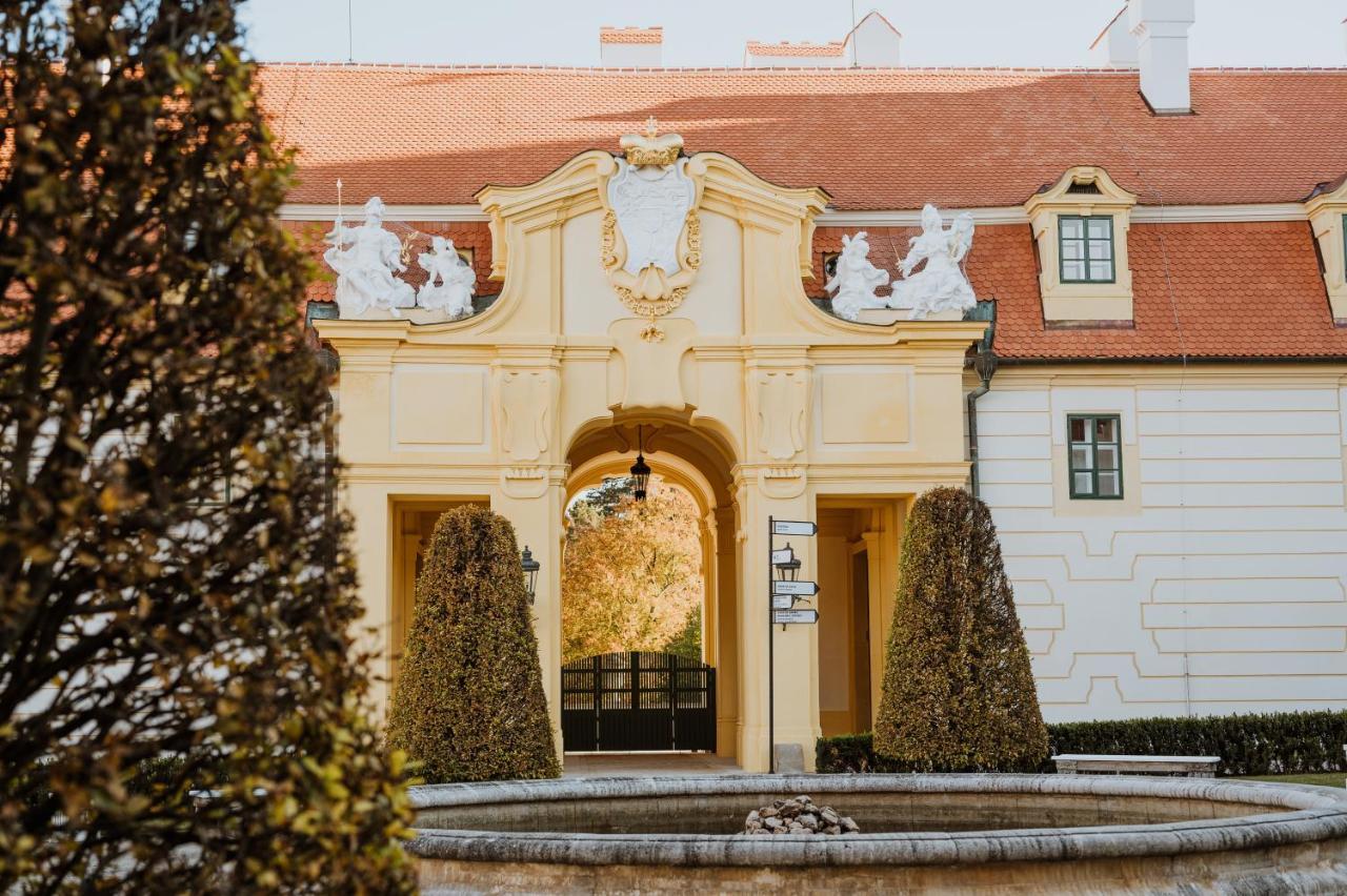 Zamecky Hotel Anton Florian Valtice Exterior photo